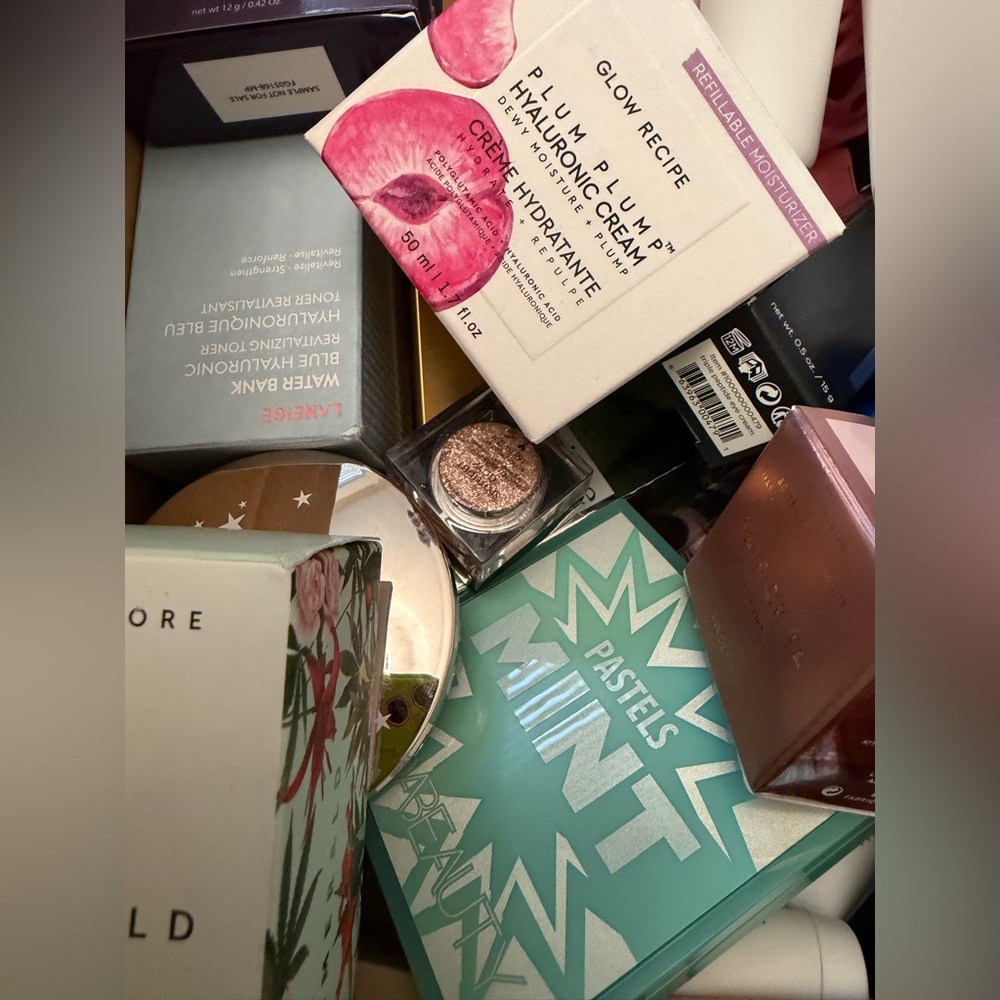 Mystery Beauty Box - High End Makeup, Skincare & Hair
